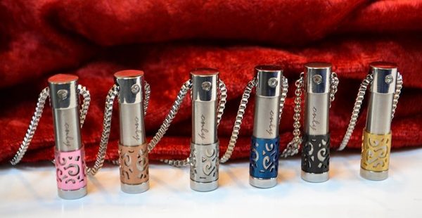 stainless-steel-aroma-oil-necklace-pendants